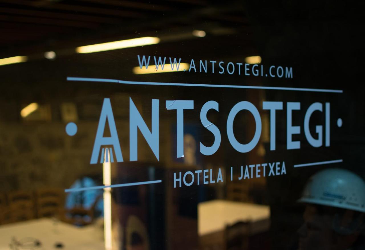 Hotel Antsotegi Etxebarria Bagian luar foto